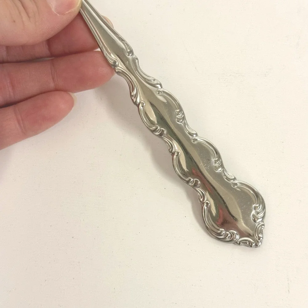 Oneida deluxe stainless